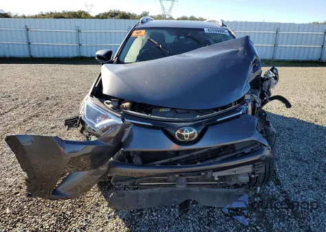 2018 Toyota Rav4 Le из США, поврежденный, VIN JTMBFREV0JJ724802